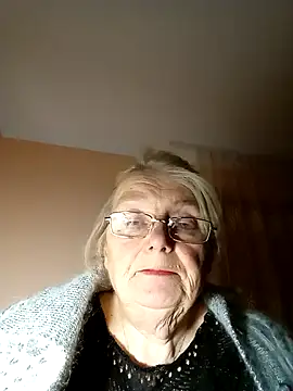 AmyLove353 online show from 11/11/25, 09:20