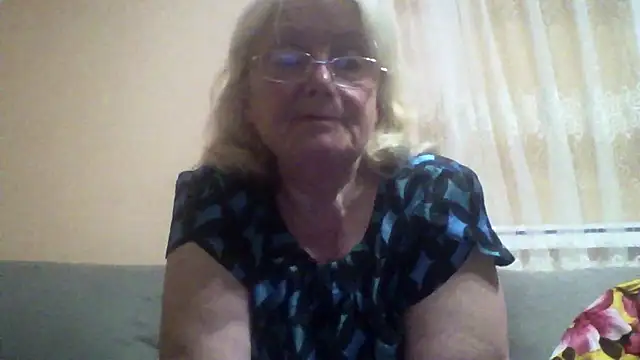AmyLove353 online show from 05/07/26, 09:29