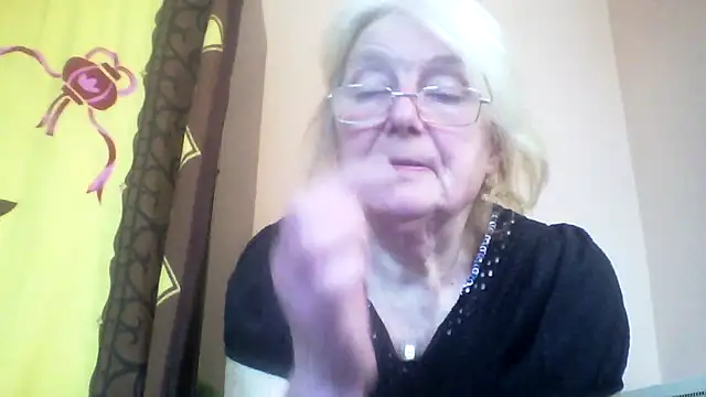 Snapshot of AmyLove353 chatting on 03/24/26, 06:41 AmyLove353 online show from 03/24/26, 06:41