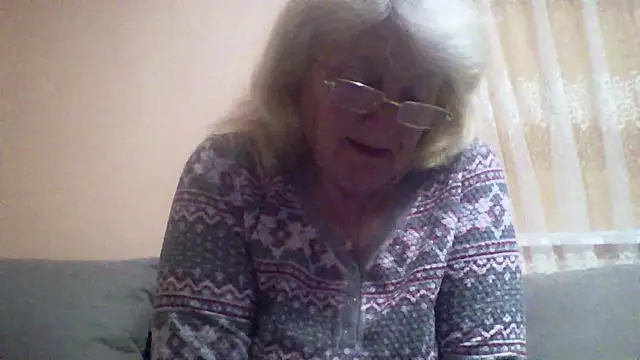 AmyLove353 online show from 05/17/26, 09:04
