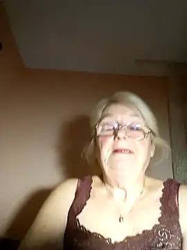 AmyLove353 online show from 10/29/25, 10:31