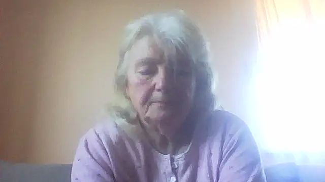 AmyLove353 online show from 04/22/26, 05:03