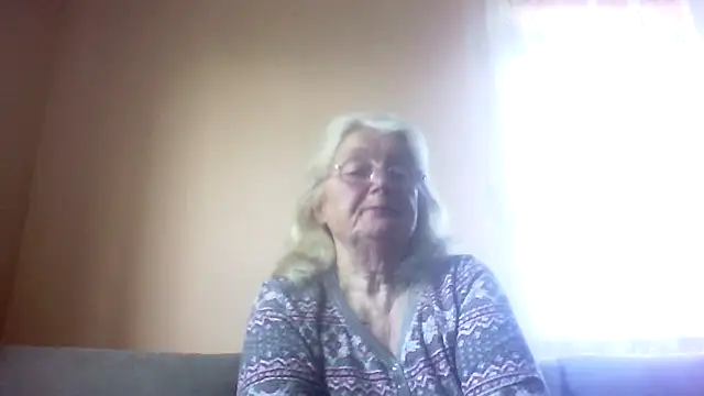 AmyLove353 online show from 04/25/26, 05:32