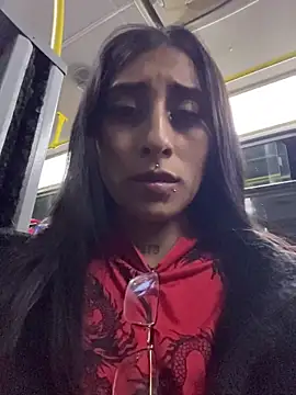 Violeet-Smith online show from 10/29/25, 02:10