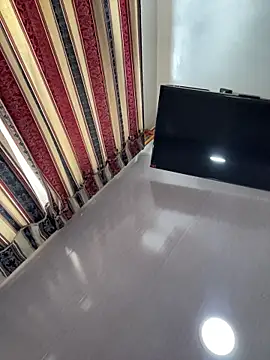 Violeet-Smith online show from 02/16/26, 04:49