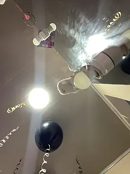 Violeet-Smith online show from 12/19/25, 05:37