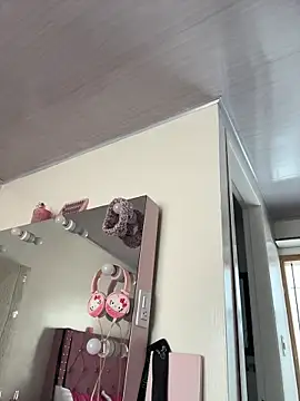 Violeet-Smith online show from 02/14/26, 03:56