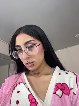 Violeet-Smith online show from 11/20/25, 09:36