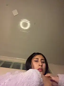 Violeet-Smith online show from 11/26/25, 07:08