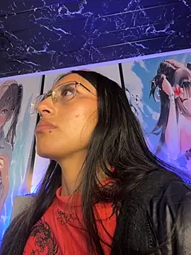 Violeet-Smith online show from 10/28/25, 02:05