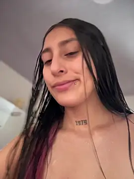 Violeet-Smith online show from 03/15/26, 05:09