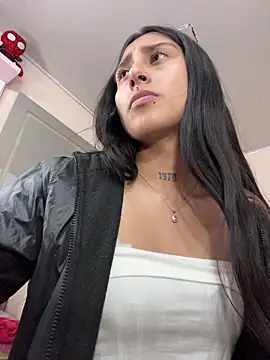 Violeet-Smith online show from 11/25/25, 06:30