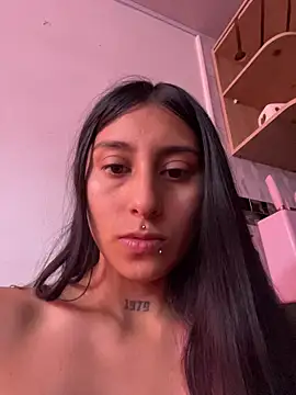 Violeet-Smith online show from 11/29/25, 06:41