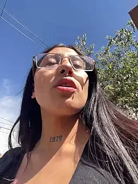 Violeet-Smith online show from 11/27/25, 03:01