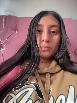 Violeet-Smith online show from 03/20/26, 01:23