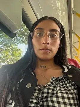 Violeet-Smith online show from 12/15/25, 09:09