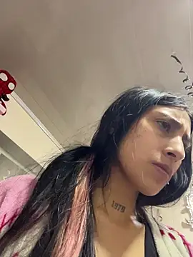 Violeet-Smith online show from 12/20/25, 01:36