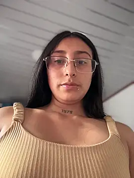 Violeet-Smith online show from 04/02/26, 05:19