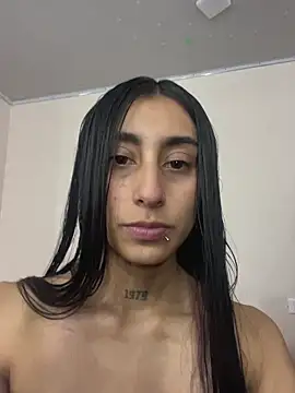 Violeet-Smith online show from 10/31/25, 08:05