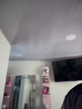 Violeet-Smith online show from 04/12/26, 06:22