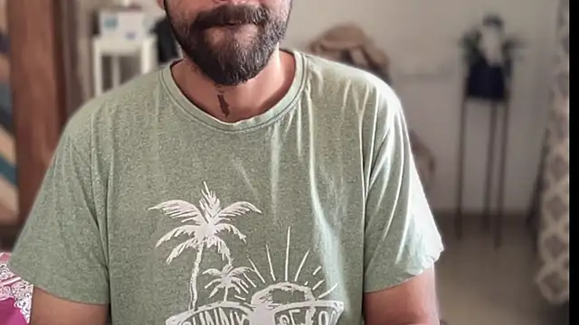 Snapshot of MakeMeAwareAah chatting on 01/09/26, 06:53 MakeMeAwareAah online show from 01/09/26, 06:53