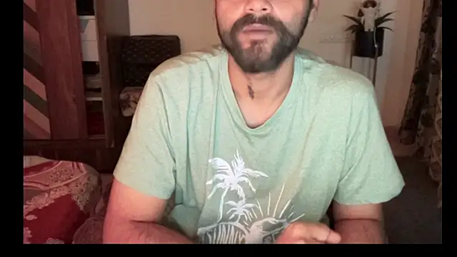 Snapshot of MakeMeAwareAah chatting on 01/09/26, 06:59 MakeMeAwareAah online show from 01/09/26, 06:59