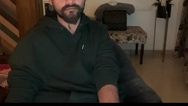 Snapshot of MakeMeAwareAah chatting on 01/06/26, 05:39 MakeMeAwareAah online show from 01/06/26, 05:39