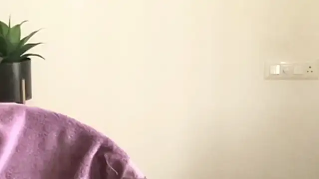 Snapshot of MakeMeAwareAah chatting on 12/16/25, 07:23 MakeMeAwareAah online show from 12/16/25, 07:23