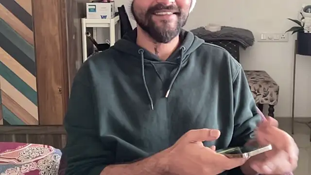 Snapshot of MakeMeAwareAah chatting on 01/07/26, 05:45 MakeMeAwareAah online show from 01/07/26, 05:45