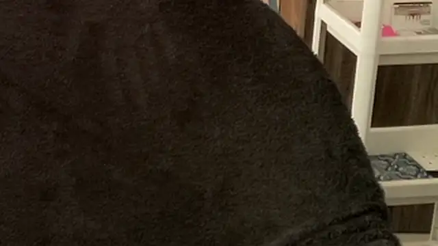 Snapshot of MakeMeAwareAah chatting on 10/22/25, 03:50 MakeMeAwareAah online show from 10/22/25, 03:50