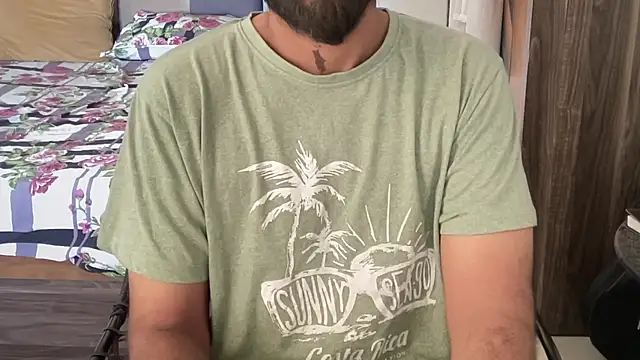 Snapshot of MakeMeAwareAah chatting on 04/14/26, 05:01 MakeMeAwareAah online show from 04/14/26, 05:01