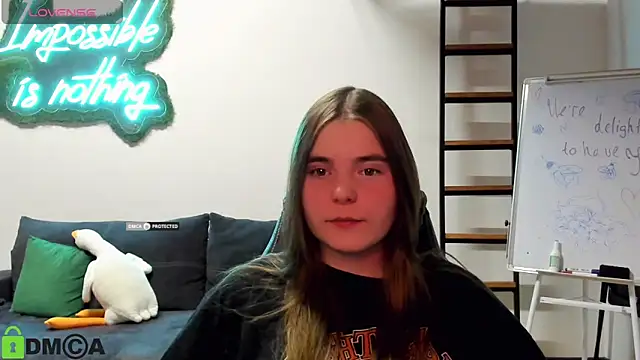 MiraaBloom online show from 11/17/25, 02:21