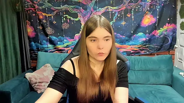 Snapshot of MiraaBloom chatting on 02/17/26, 03:31 MiraaBloom online show from 02/17/26, 03:31