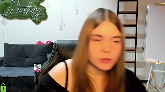 Snapshot of MiraaBloom chatting on 02/16/26, 02:16 MiraaBloom online show from 02/16/26, 02:16