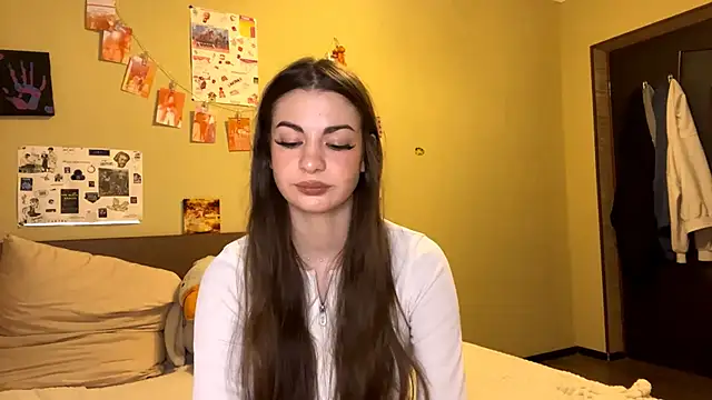 TheRealAnna online show from 12/17/25, 01:38