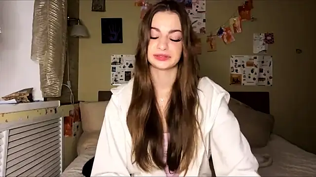 TheRealAnna online show from 11/06/25, 02:43