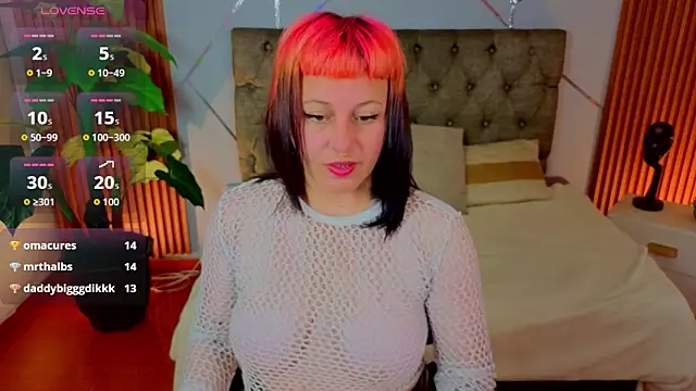 camilaa lux online show from 02/25/26, 01:55