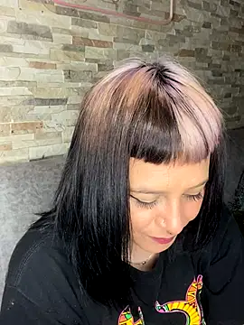 camilaa lux online show from 10/29/25, 10:47