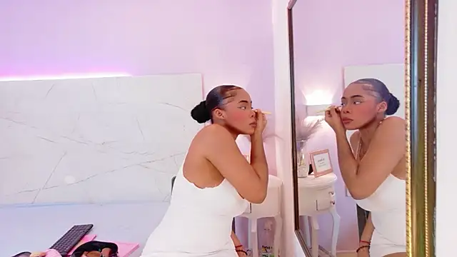 Lorraine Jackson online show from 11/26/25, 12:05