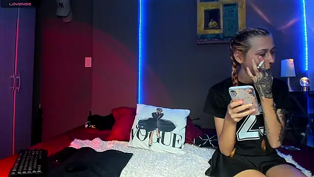 Snapshot of cleoo_jhonny chatting on 03/22/26, 02:26 cleoo jhonny online show from 03/22/26, 02:26