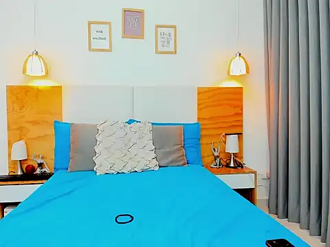 Abbie royy online show from 11/28/25, 01:11