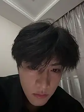 Snapshot of xiaofan777 chatting on 11/08/25, 09:02 xiaofan777 online show from 11/08/25, 09:02