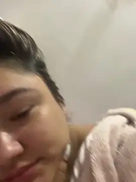 Snapshot of Soouf_ chatting on 02/21/26, 01:29 Soouf online show from 02/21/26, 01:29