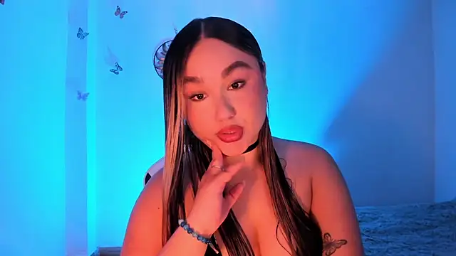 Snapshot of Soouf_ chatting on 11/15/25, 08:35 Soouf online show from 11/15/25, 08:35