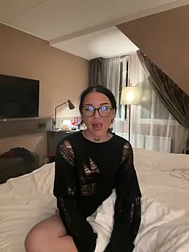 Gabbyys online show from 11/25/25, 11:48