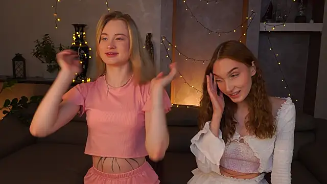 MarisLopaz online show from 11/12/25, 03:32