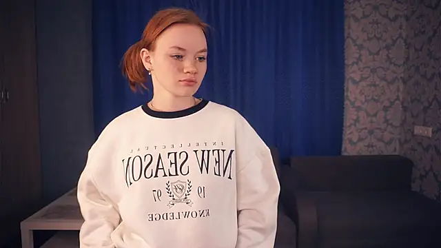 KarlynGow online show from 11/15/25, 06:17