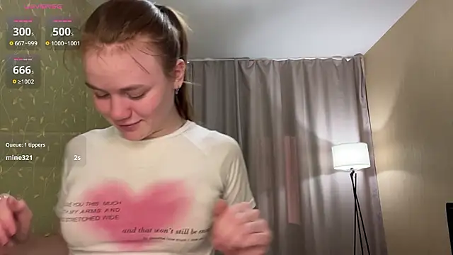 KarlynGow online show from 02/22/26, 07:55