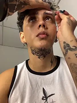 Snapshot of Abby_Evanns1 chatting on 11/05/25, 01:42 Abby Evanns1 online show from 11/05/25, 01:42