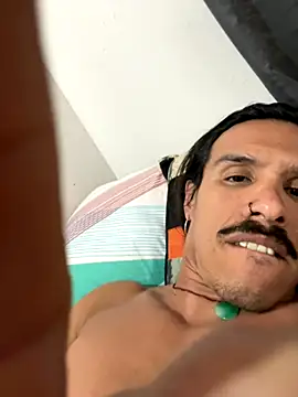 caiiobahia online show from 10/24/25, 04:44